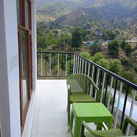 Parvatiya Homestay Мусори Екстериор снимка